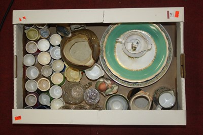 Lot 168 - A box of ceramics, to include a Royal Doulton...