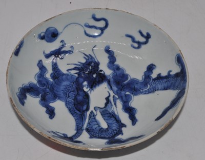 Lot 214 - A Chinese Qing dynasty blue and white...
