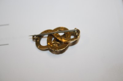 Lot 401 - A Victorian yellow metal and turquoise set...