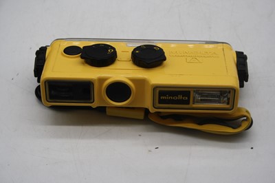 Lot 608 - A collection of cameras and accessories to...
