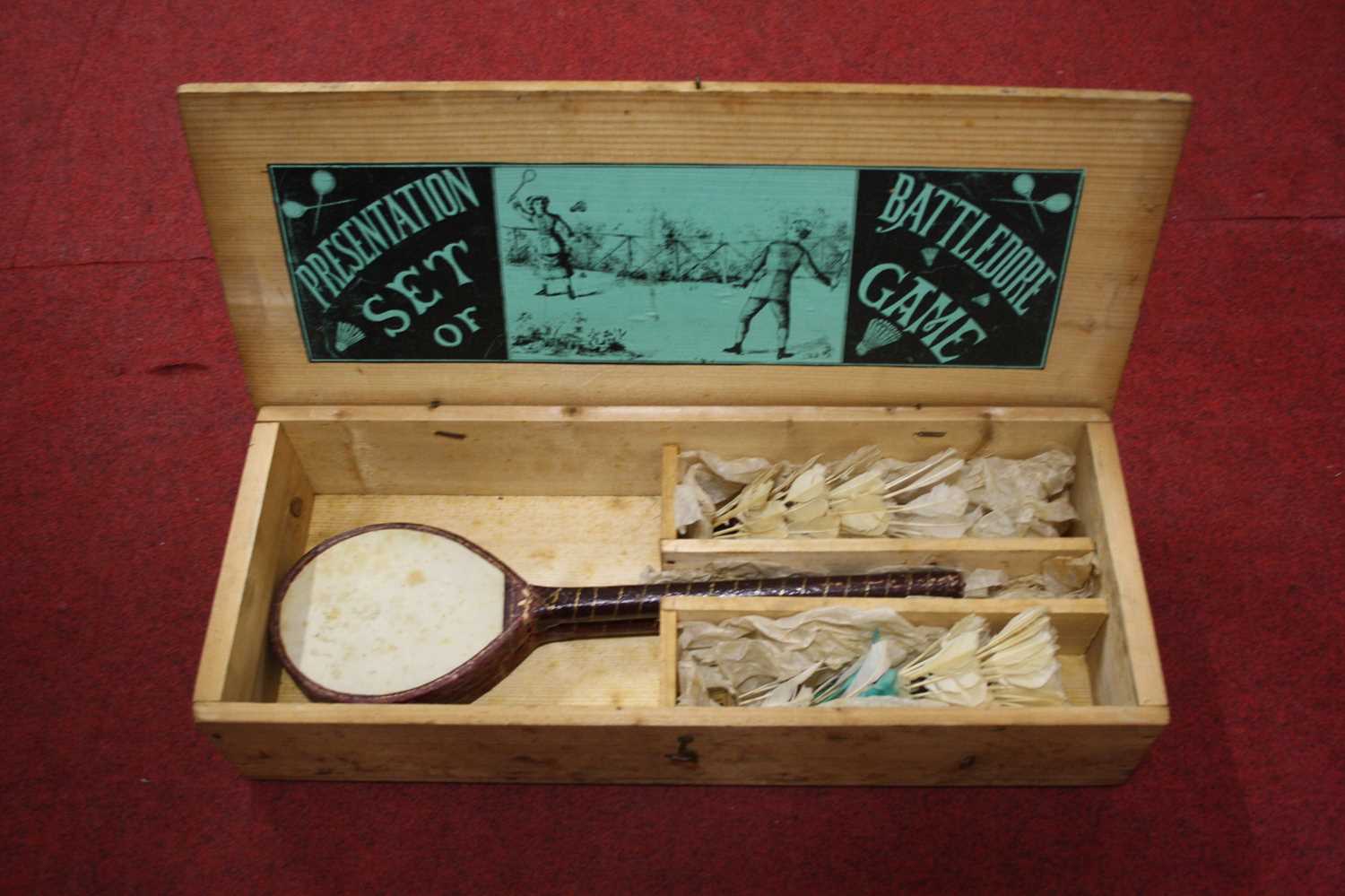 Lot 739 - A cased presentation set of Battledore Game