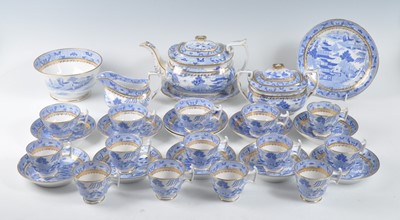 Lot 2079 - An early 19th century porcelain blue and white...