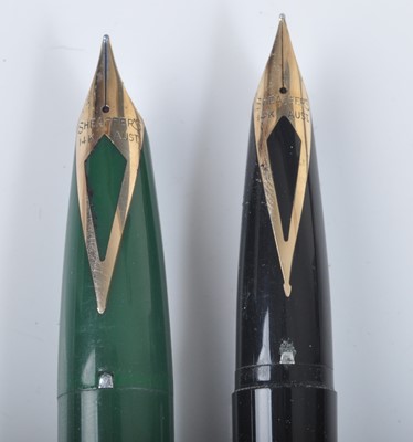 Lot 151 - A cased Sheaffer PFM fountain pen. in green...