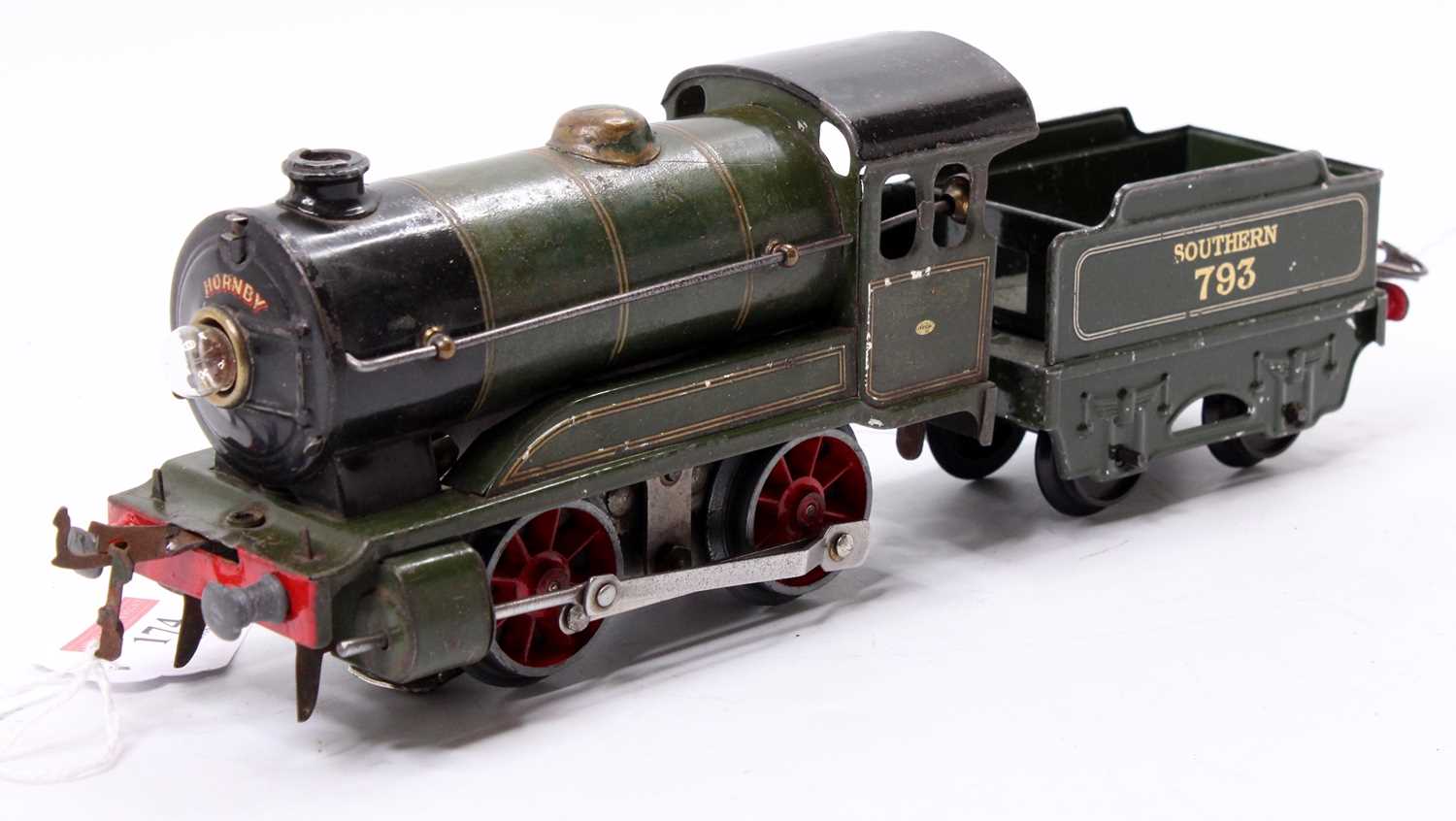Lot 174 - 1931-3 Hornby No.1 loco & tender, revised body...