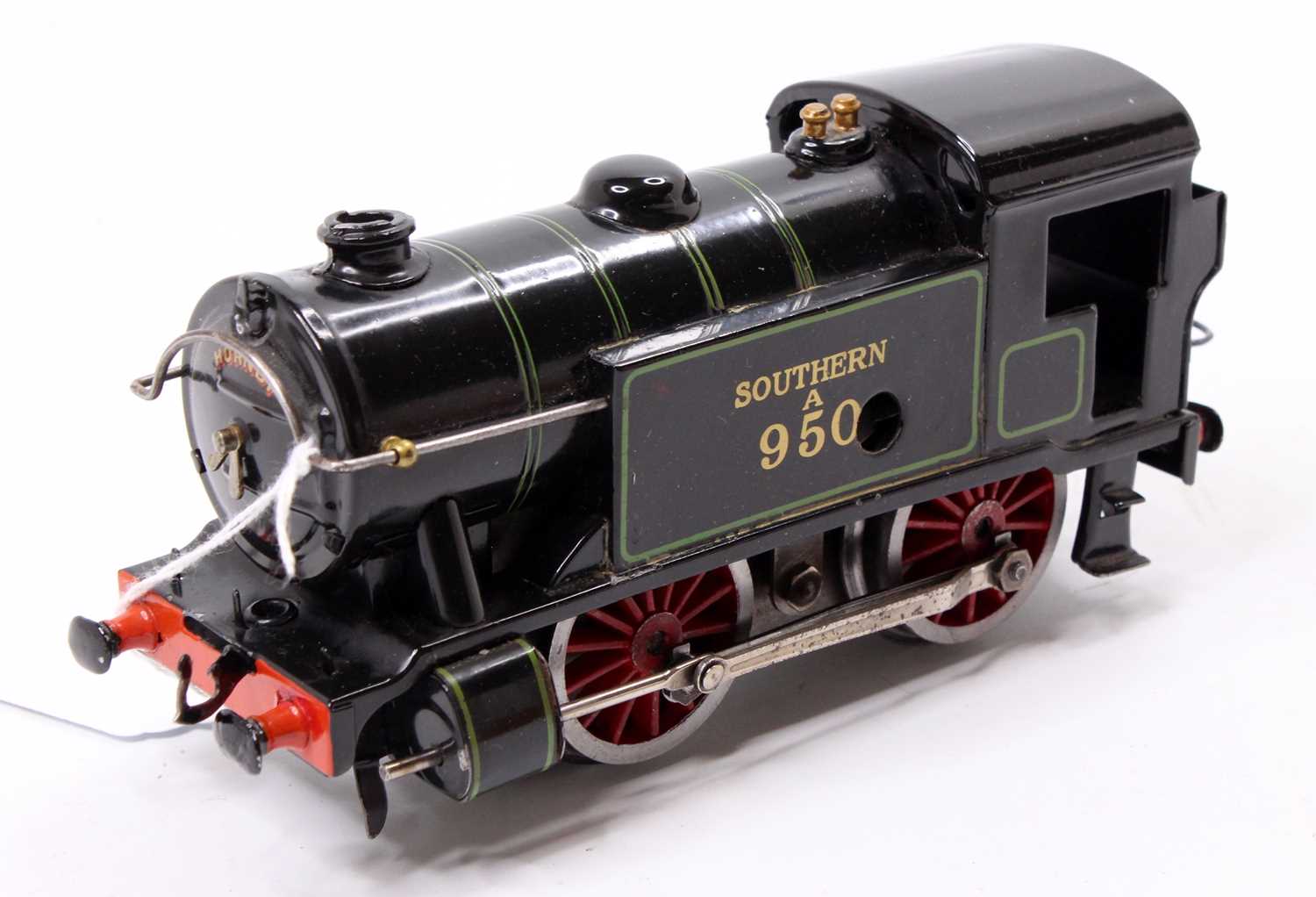 Lot 190 - Repainted as 1930-6 Hornby E120, 20vAC Special...