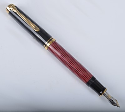 Lot 205 - A Pelikan Souveran M600 fountain pen, in black...