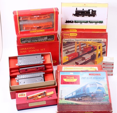 Lot 357 - A collection of various 00 gauge gift sets,...
