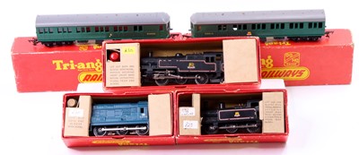 Lot 367 - Five boxed Triang Railways locomotives to...