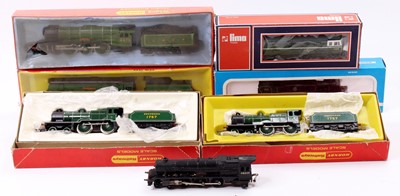 Lot 349 - Seven boxed and loose 00 gauge locomotives to...