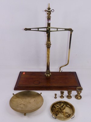Lot 115 - A set of early 20th century Avery beam scales,...