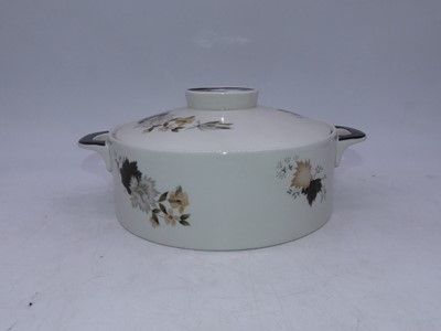 Lot 137 - An extensive Royal Doulton dinner and tea...