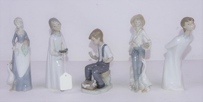 Lot 141 - A Lladro Spanish porcelain figure of a young...