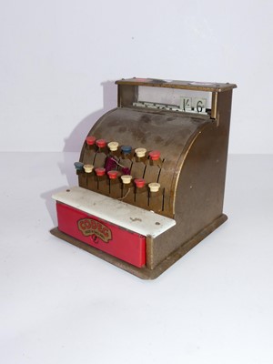 Lot 155 - A mid-20th century Codeg child's toy cash...