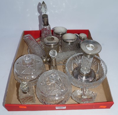 Lot 285 - A collection of miscellaneous items to include...