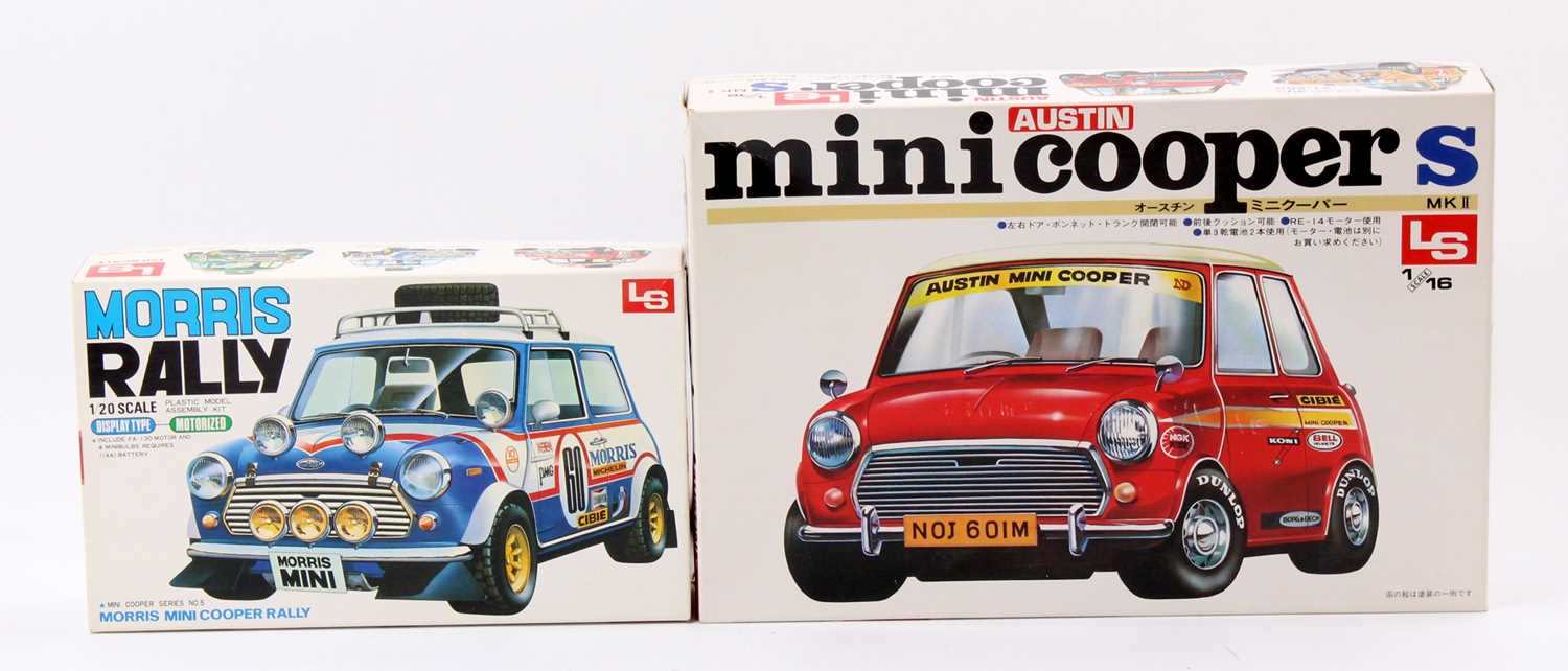 Lot 1795 - L.S 1.16 scale, C1201 1967 Austin Mini Cooper...