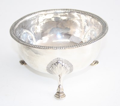 Lot 165 - An early 20th century silver circular bowl,...