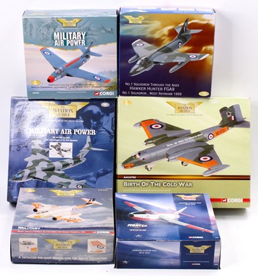 Lot 839 - Corgi Aviation Archive 1/72nd and 1:144 scale...