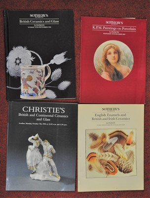 Lot 86 - A collection of vintage auction catalogues to...