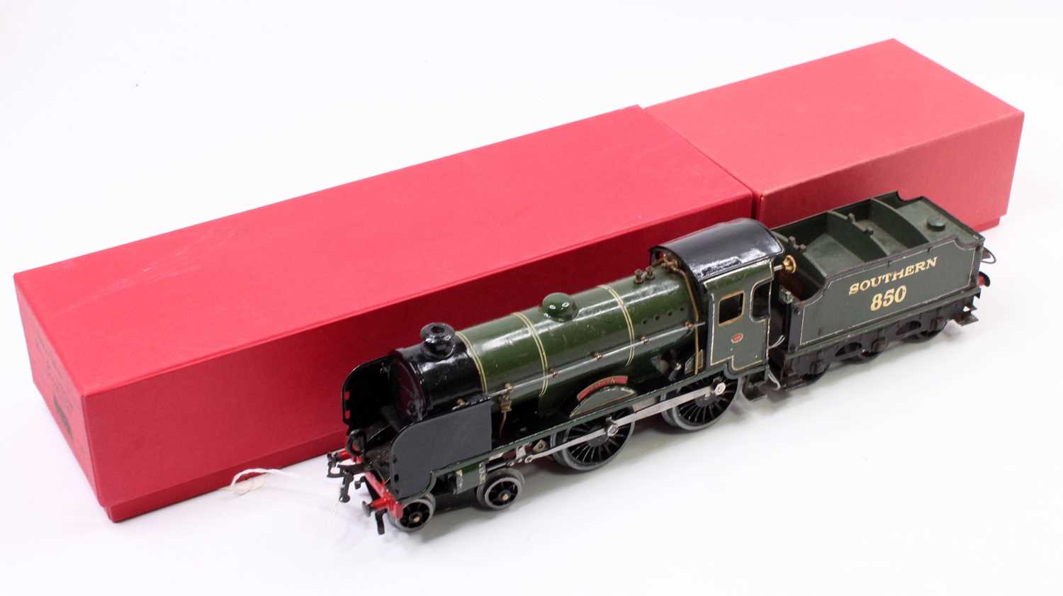 Lot 182 - 1937-41 Hornby ‘Eton’ 900, clockwork 4-4-2...