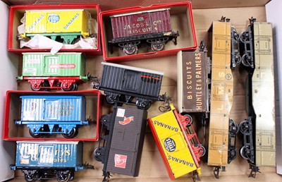 Lot 204 - Tray containing eleven Hornby goods wagons,...
