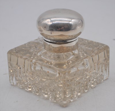 Lot 171 - An Edward VII silver lidded glass inkwell,...