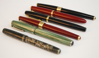 Lot 222 - Six vintage fountain pens, comprising a Parker...