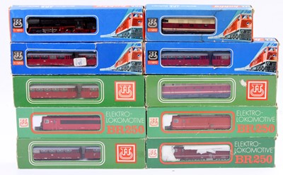 Lot 427 - One tray of ten Berliner Bahnen TT gauge boxed...