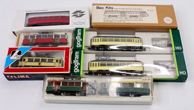 Lot 513 - A collection of H0 scale trams to include a...