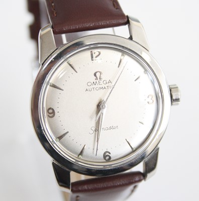 Lot 2254 - A gent's stainless steel Omega Seamaster...