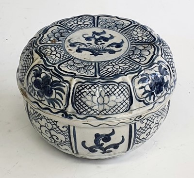 Lot 2430 - A Chinese blue and white box, of circular form,...