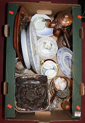 Lot 93 - A box of miscellaneous items, to include...