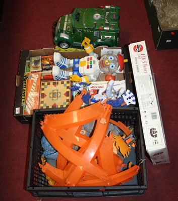 Lot 98 - Toys and games, to include an Airfix model of...