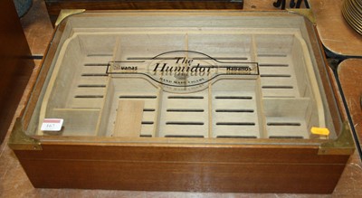 Lot 167 - A Havanas Habanos cigar humidor, w.51cm