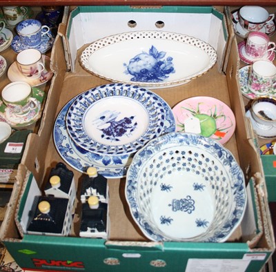 Lot 82 - A box of ceramics to include Delft