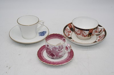 Lot 83 - A box of porcelain coffee cans and saucers to...