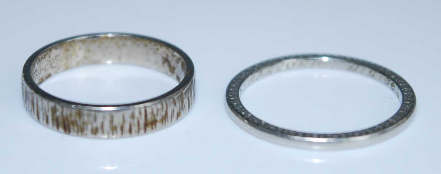 Lot 2546 - Two wedding bands, being an 18ct white gold...
