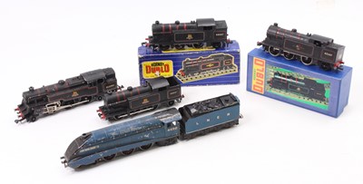 Lot 549 - Five Hornby-Dublo 3-rail locos: heavily...