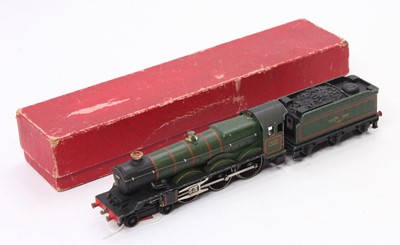 Lot 565 - Two Hornby-Dublo 2-rail locos: 2220 ‘Denbigh...