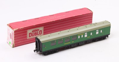 Lot 568 - Southern ‘Restaurant Car’, green 7998. Total...