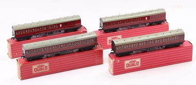 Lot 572 - Four Hornby-Dublo Super Detail maroon suburban...