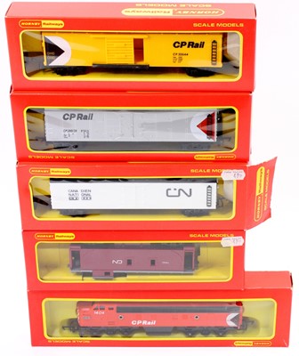 Lot 591 - Five Hornby Canadian items: R0553 CP diesel...