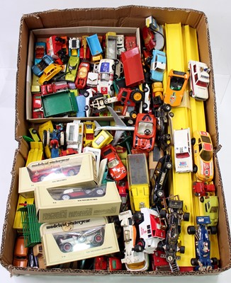 Lot 1524 - One tray containing a large collection of play-...