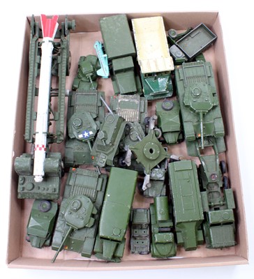 Lot 1116 - A tray containing mostly Dinky Toys military...