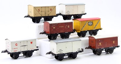 Lot 274 - Seven Hornby 4-wheel wagons: Fyffes Banana; SR...