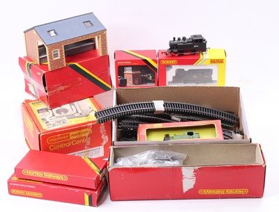 Lot 608 - Large tray containing a variety of Hornby...