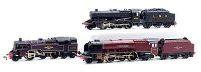 Lot 660 - Three Hornby-Dublo unboxed 2-rail locos: 2218,...