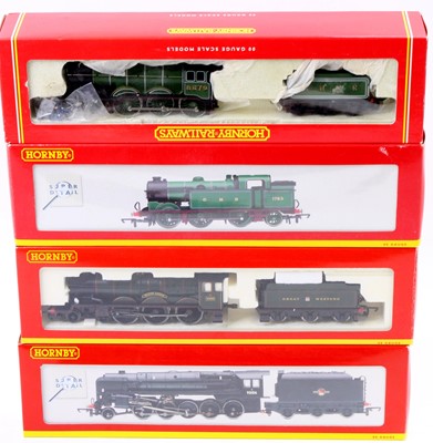 Lot 706 - A Hornby 00 boxed locomotive and tender group,...