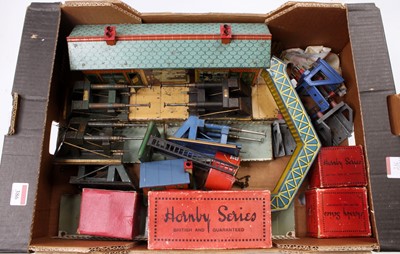 Lot 386 - Large tray containing various Hornby 0 gauge...