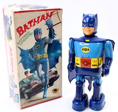 Lot 1924 - A boxed T.N Nomura "Batman" battery operated...