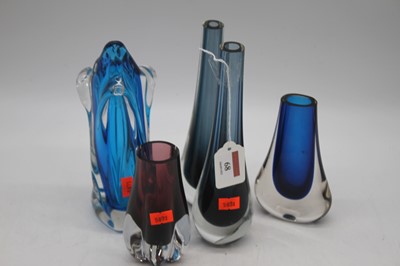 Lot 68 - A collection of five 20th century art glass vases
